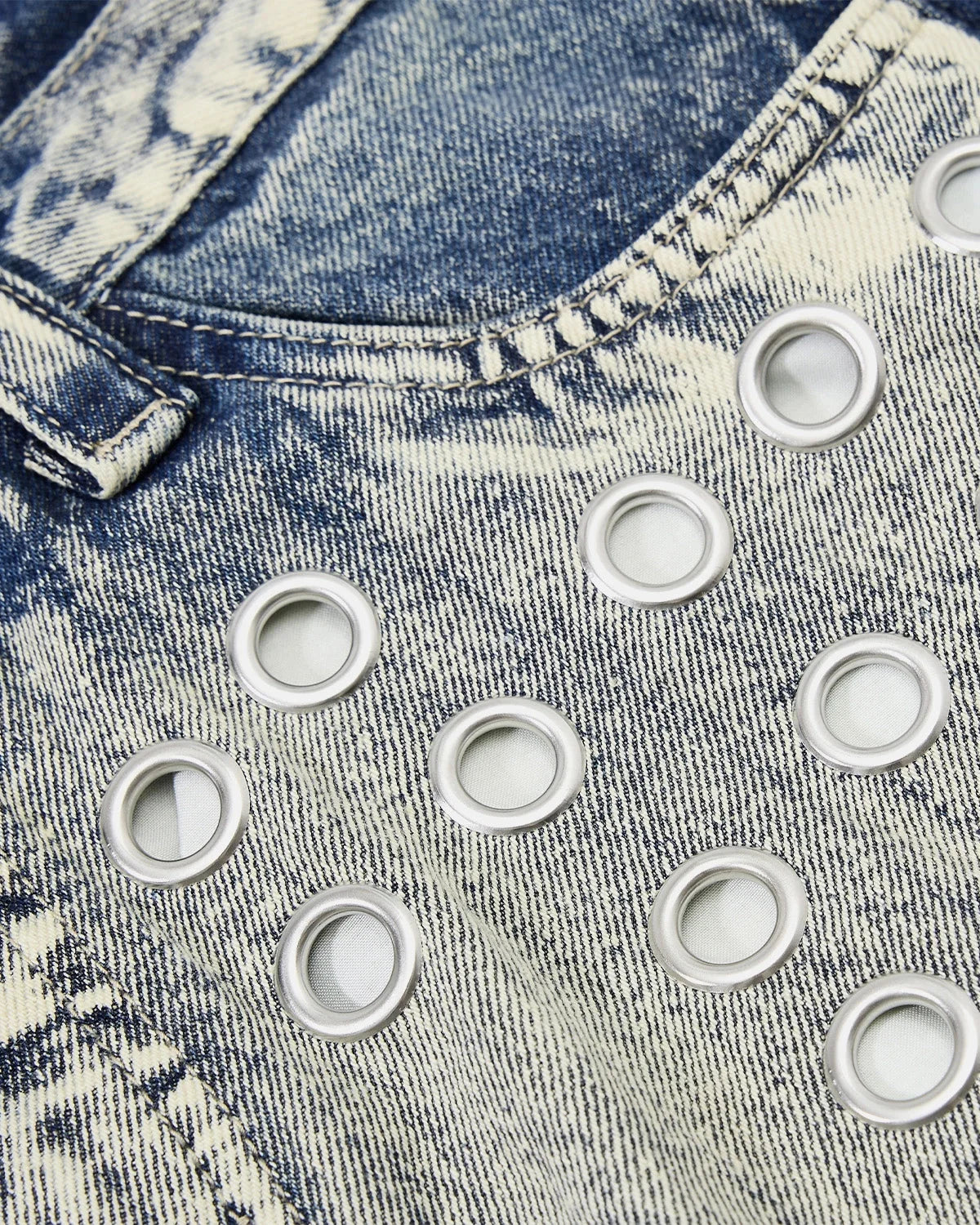 Omygoods Metal Eyelet Washed Barrel Jeans
