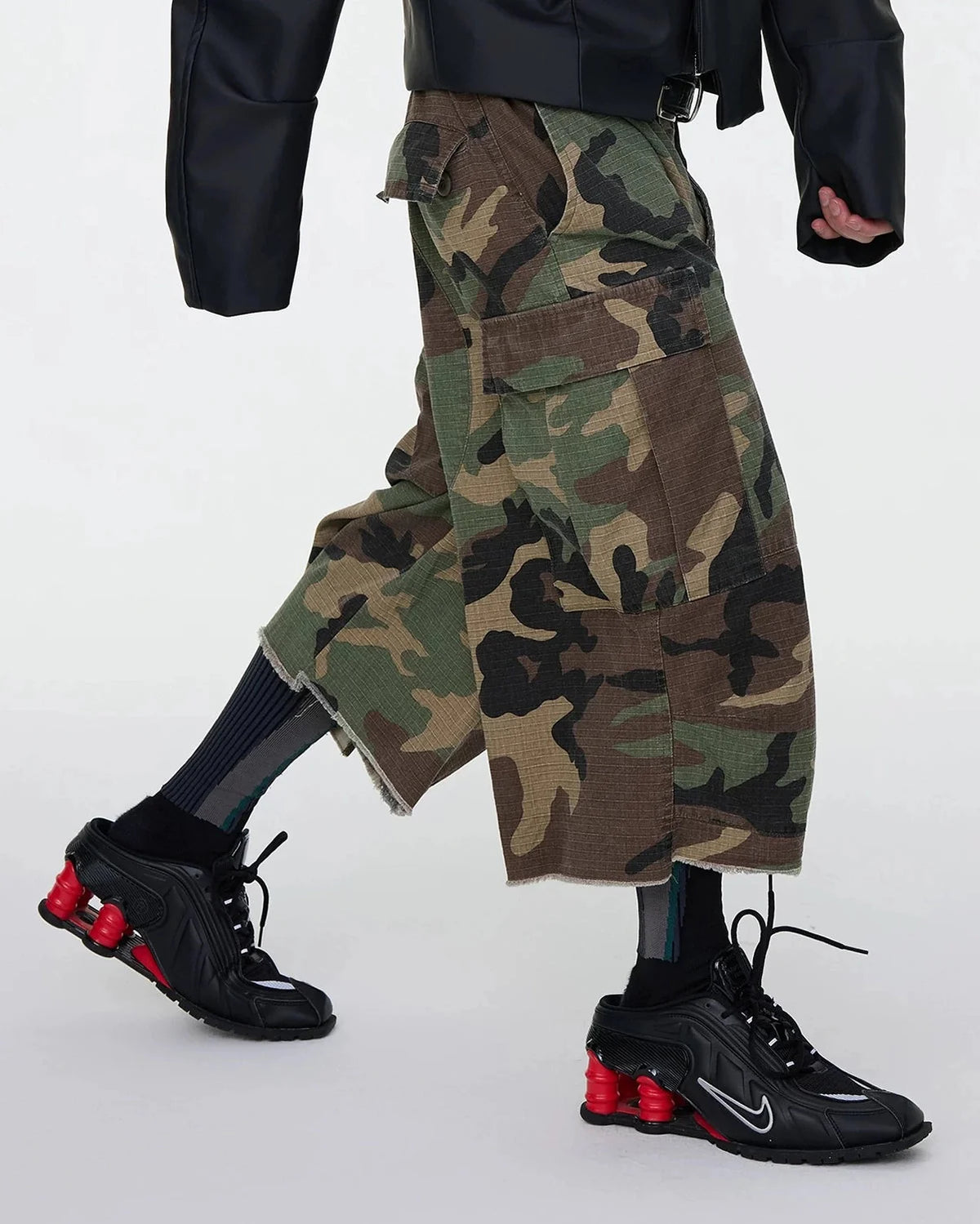 Omygoods Oversized Camo Cargo Longline Shorts