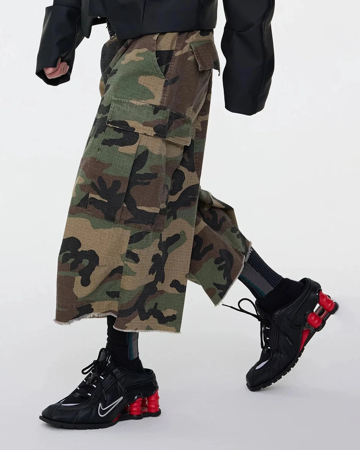 Omygoods Oversized Camo Cargo Longline Shorts