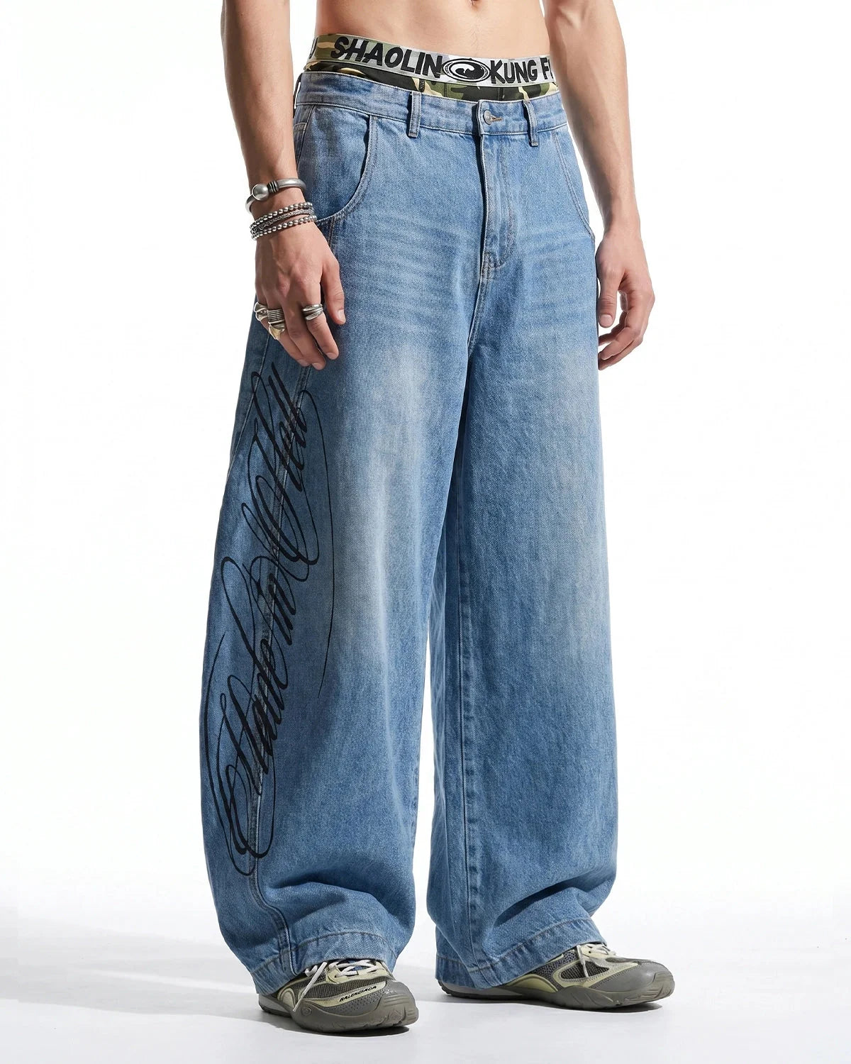 Omygoods Script Graphic Barrel Jeans