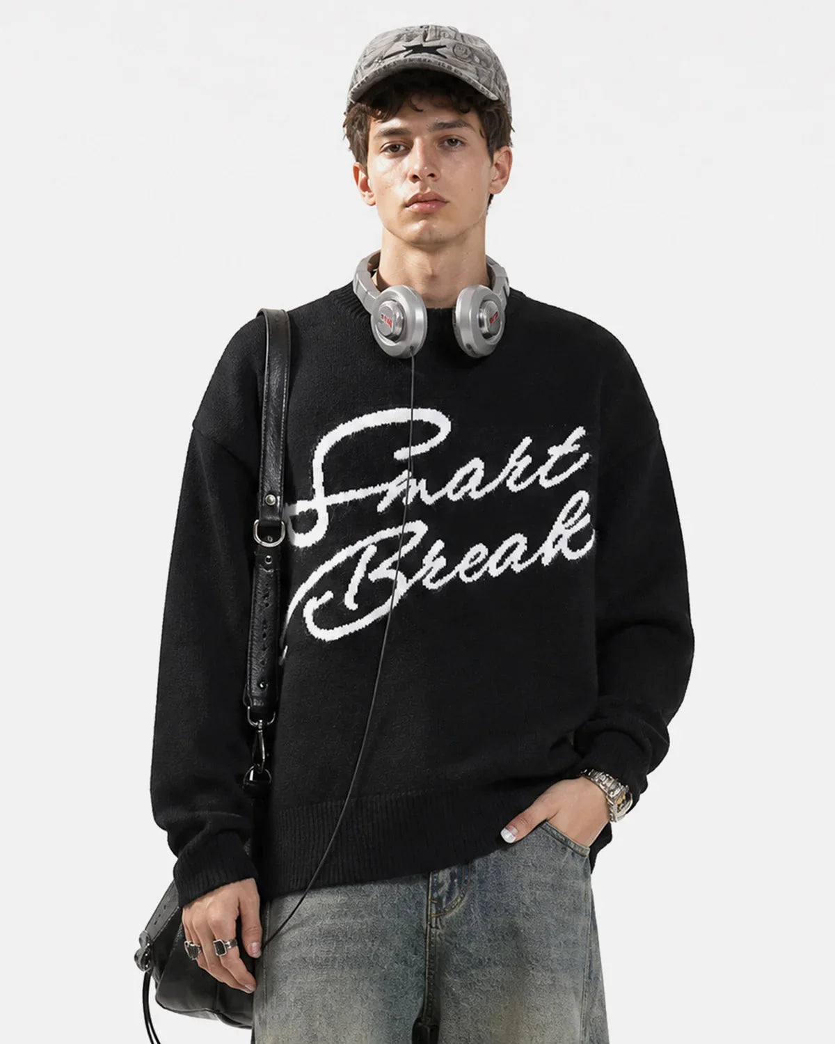 Omygoods Script Letter Graphic Knit Sweater