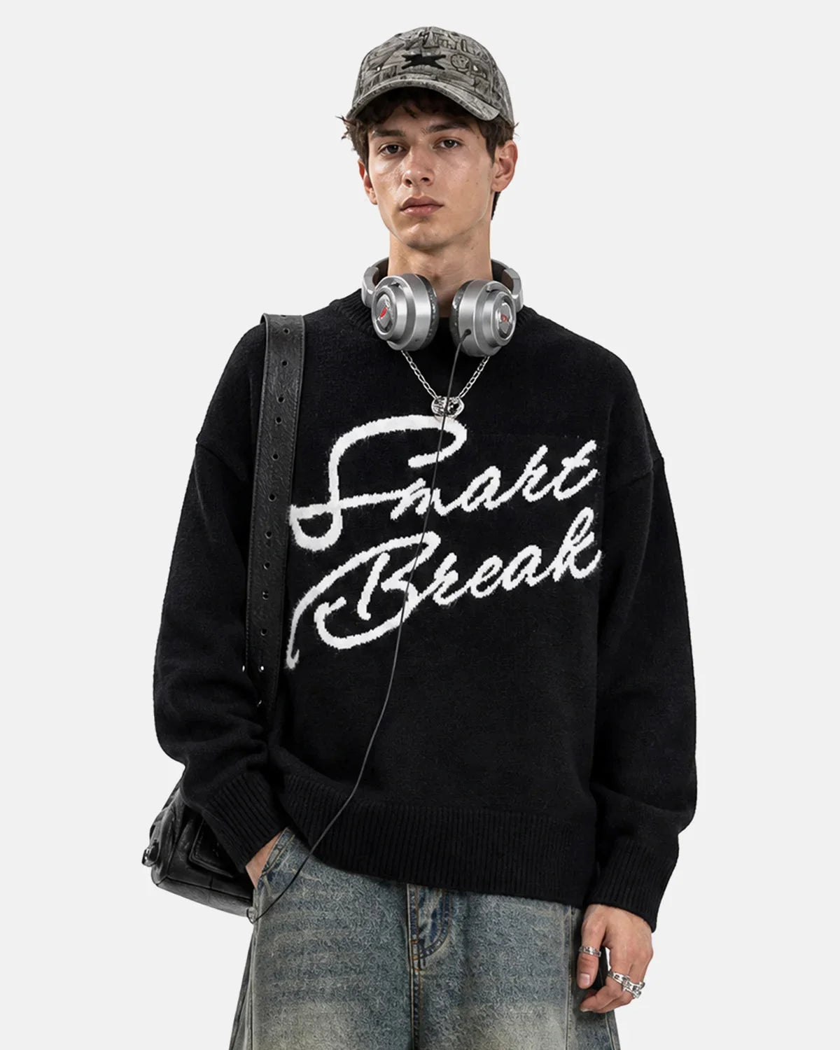 Omygoods Script Letter Graphic Knit Sweater