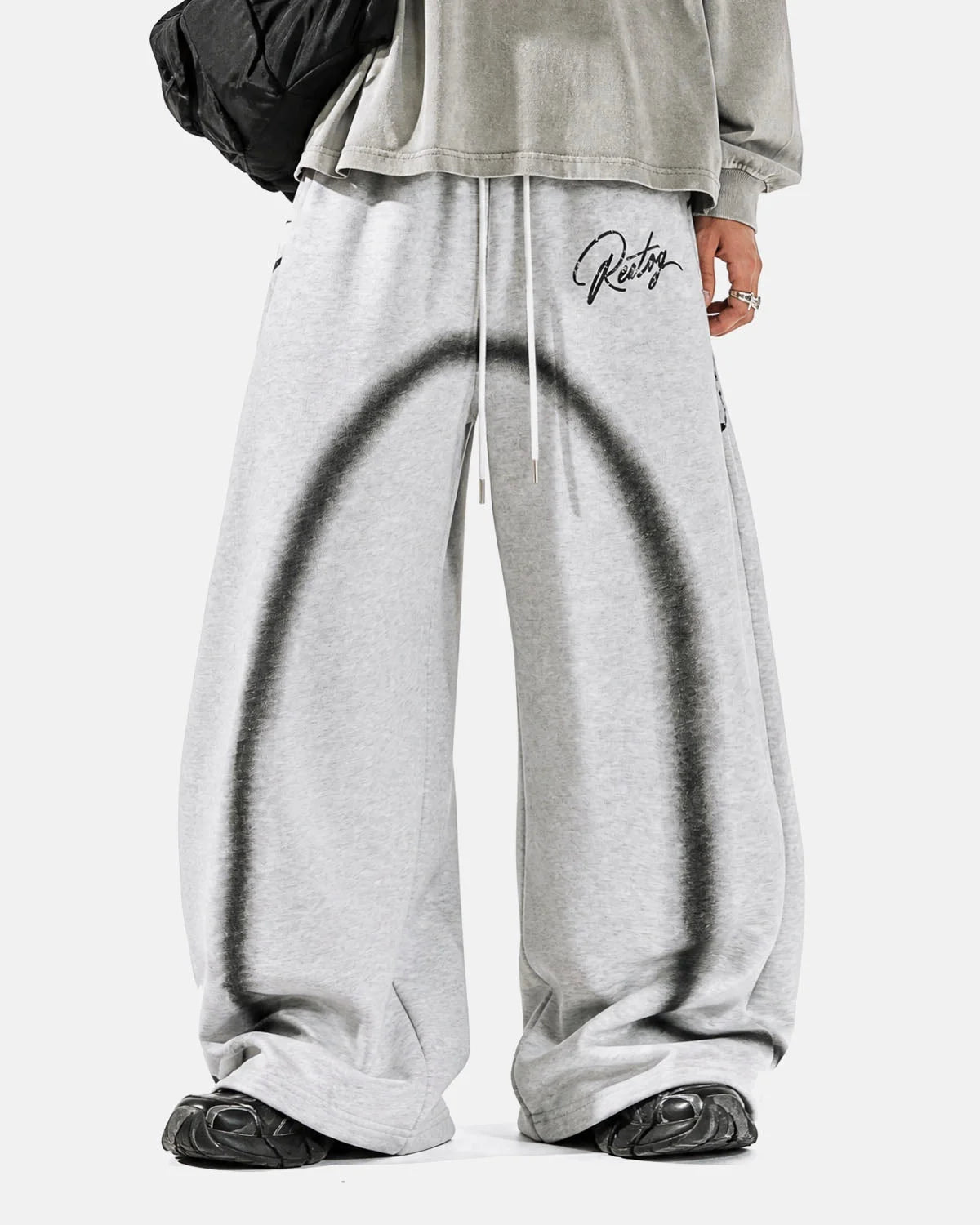 Omygoods Spray Graphic Barrel Sweatpants