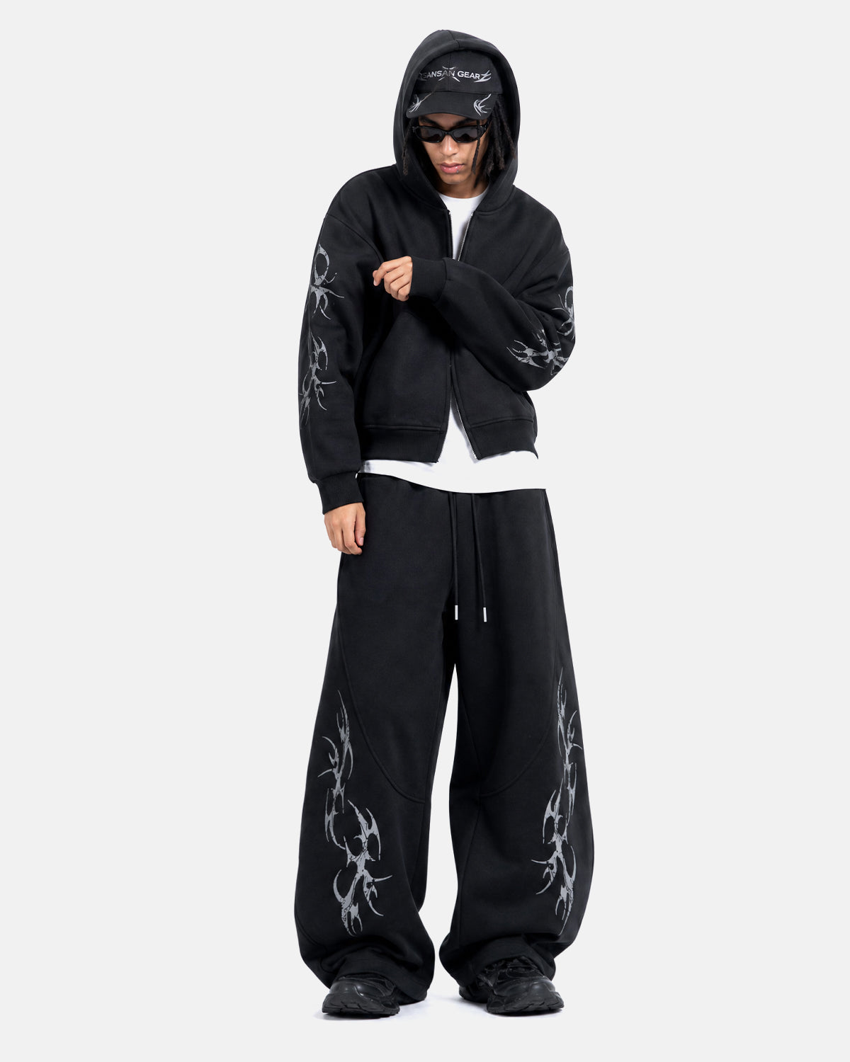 Omygoods Graphic Boxy Zip Up Hoodie