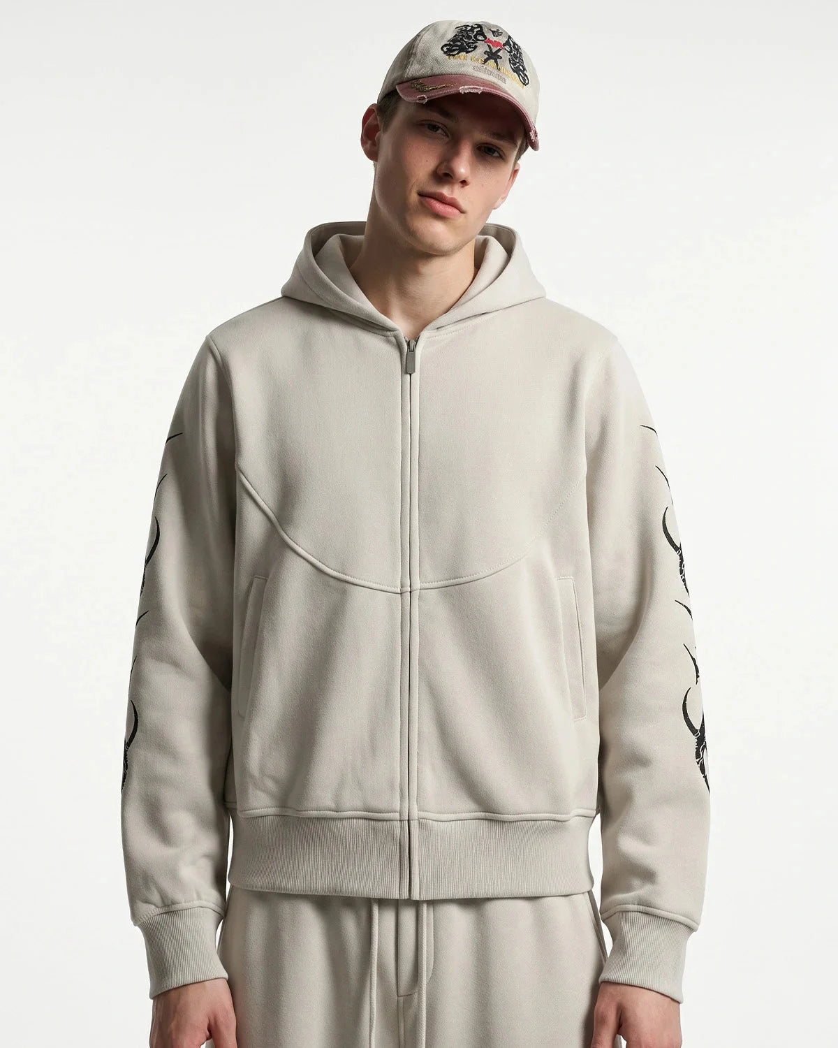 Omygoods Graphic Boxy Zip Up Hoodie