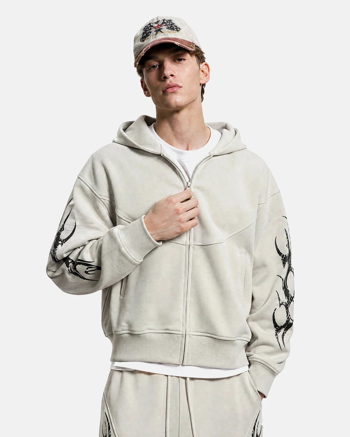 Omygoods Graphic Boxy Zip Up Hoodie