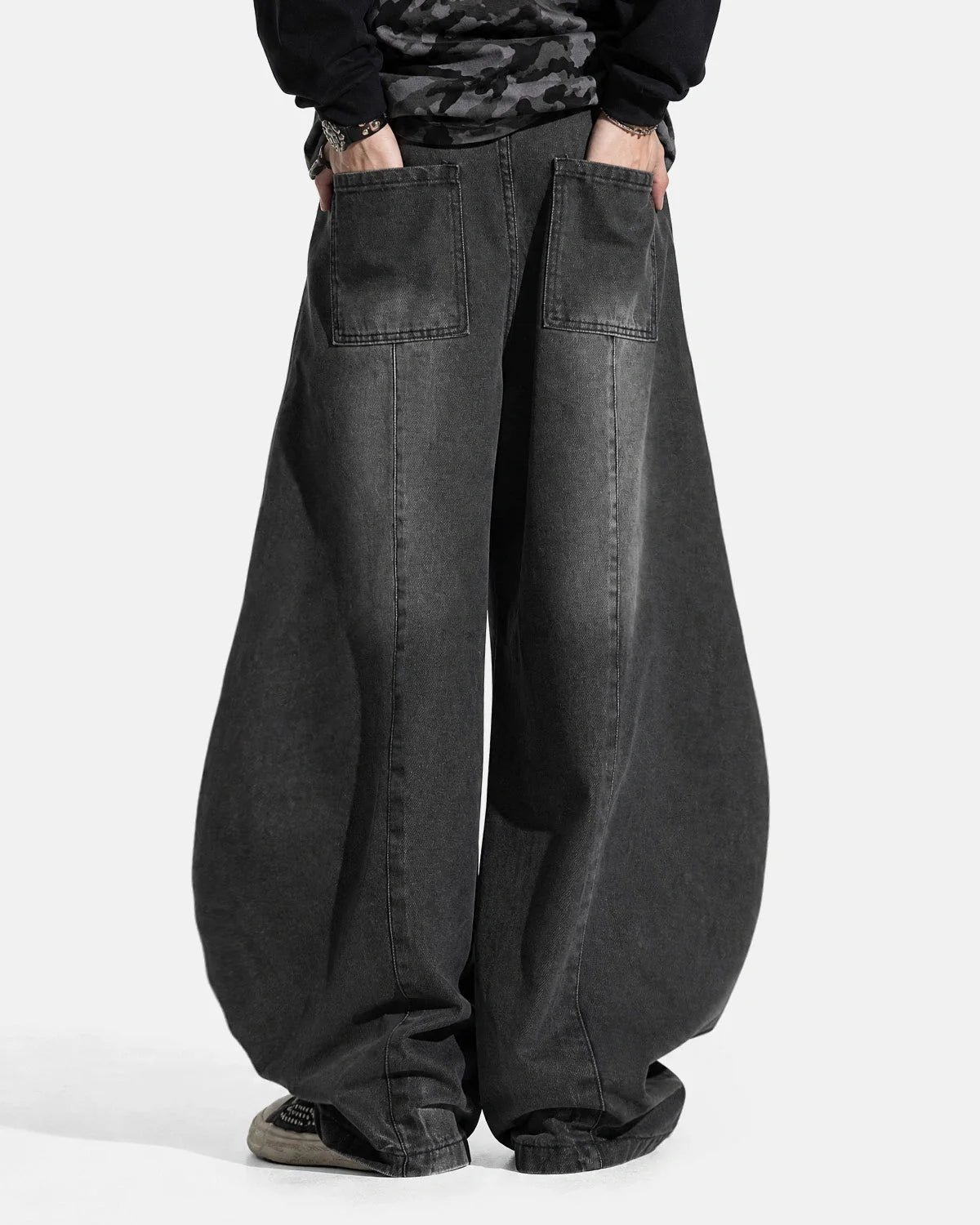 Omygoods Washed Curved Seam Barrel Jeans