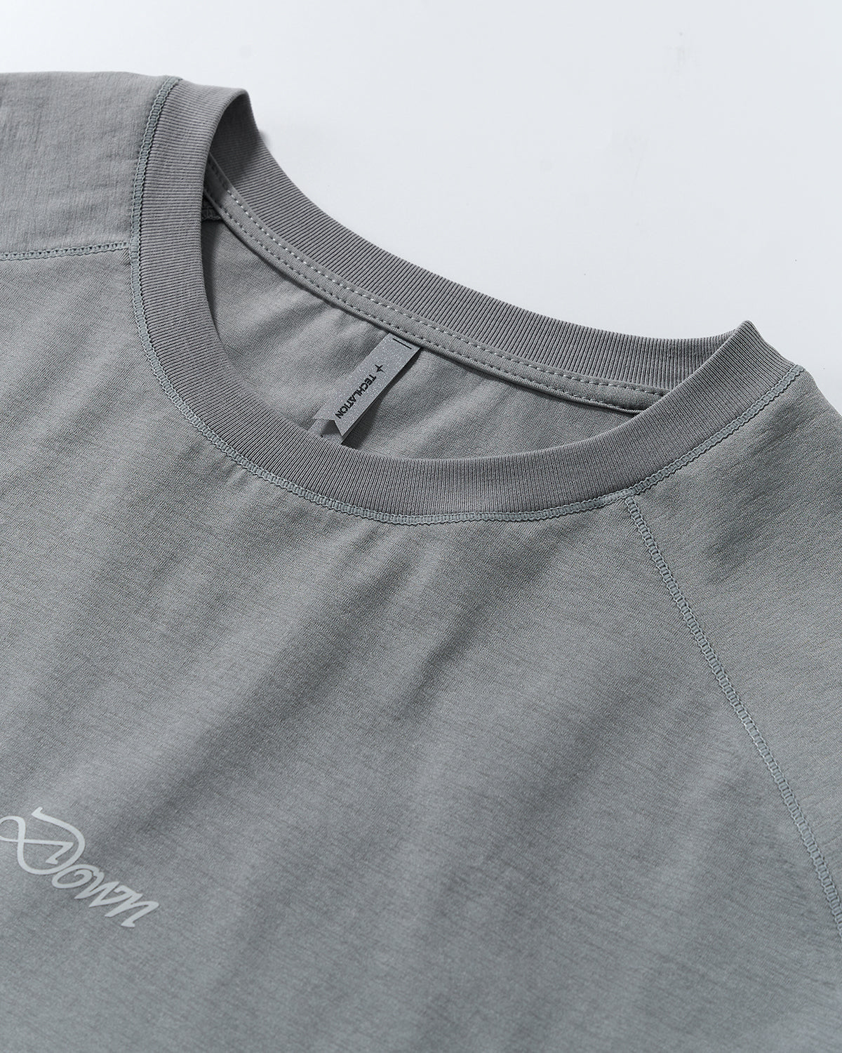 Omygoods Water-Reveal Activewear T-Shirt