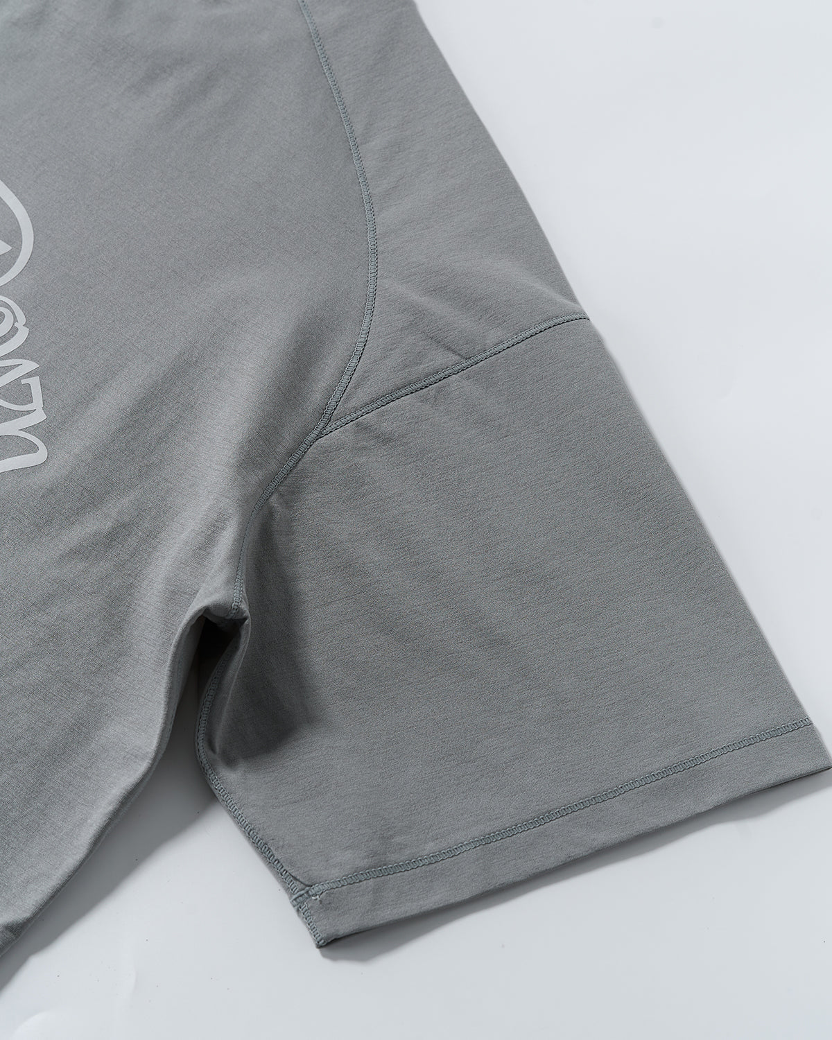 Omygoods Water-Reveal Activewear T-Shirt